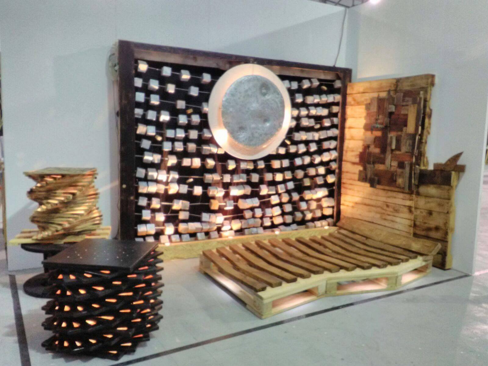 letto, testata, comodino e parte con pallet